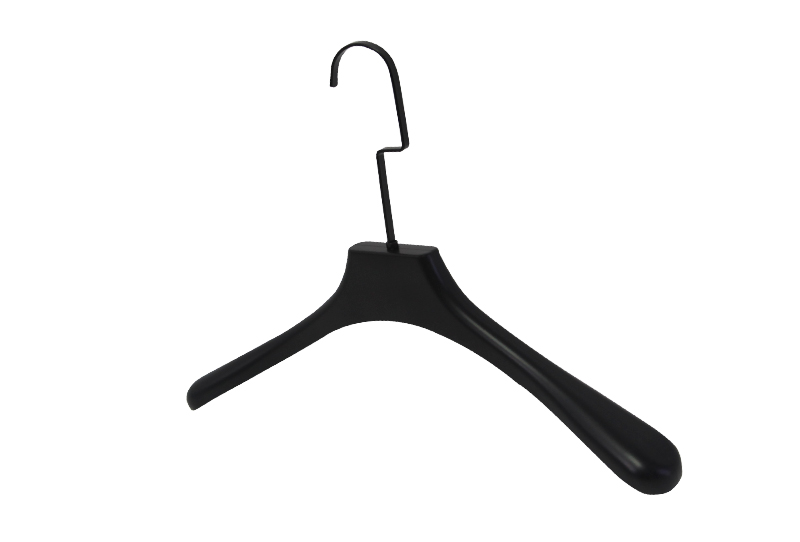 Black Beautiful and Lightweight Plastic Hanger
