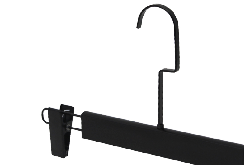 Black Lightweight and Stylish Plastic Hanger