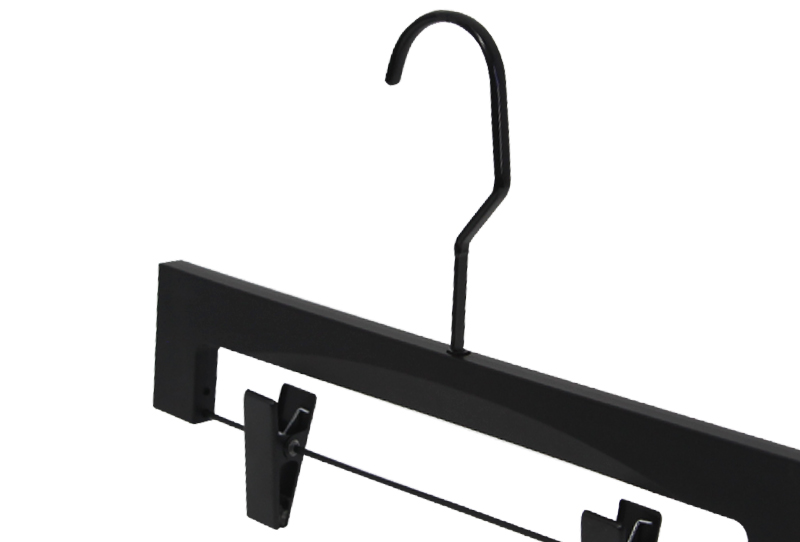 Black Fashionable Design Plastic Trouser Hanger